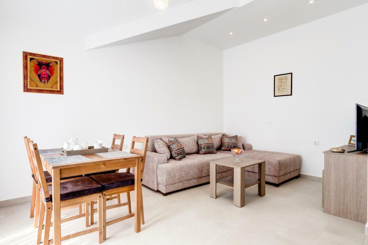 Sunny Nest Apartments コトル エクステリア 写真